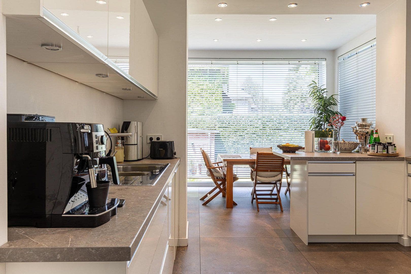 Pronájem domu 228 m², pozemek 540 m², Dortmund, Severní Porýní-Vestfálsko Pronájem domu 228 m², pozemek 540 m², Dortmund, Severní Porýní-Vestfálsko