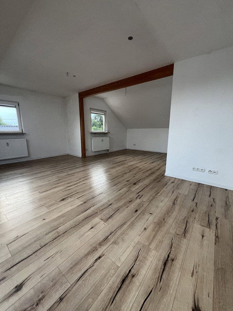 Pronájem bytu 3+1 88 m², Alsbach-Hähnlein, Hessen Pronájem bytu 3+1 88 m², Alsbach-Hähnlein, Hessen