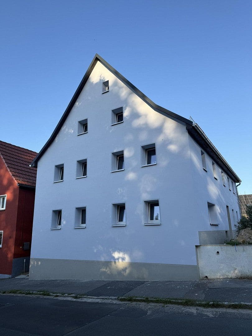 Pronájem bytu 5+1 121 m², Maxener Straße 7, Dresden, Sasko Pronájem bytu 5+1 121 m², Maxener Straße 7, Dresden, Sasko