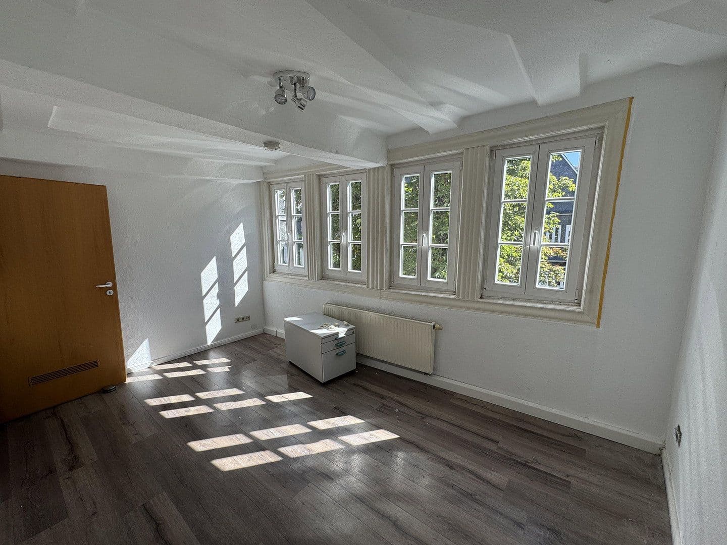 Pronájem bytu 5+1 104 m², Kornmarkt 4, Herborn, Hessen Pronájem bytu 5+1 104 m², Kornmarkt 4, Herborn, Hessen