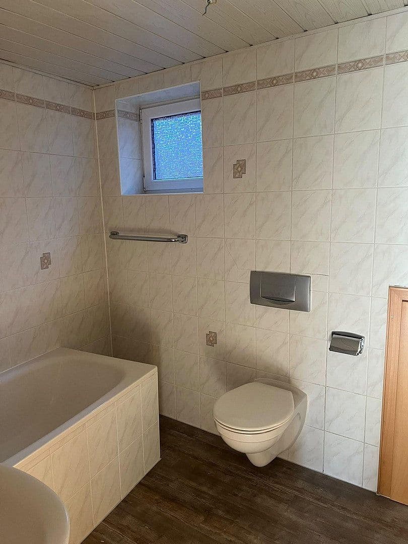 Pronájem bytu 5+1 104 m², Kornmarkt 4, Herborn, Hessen Pronájem bytu 5+1 104 m², Kornmarkt 4, Herborn, Hessen
