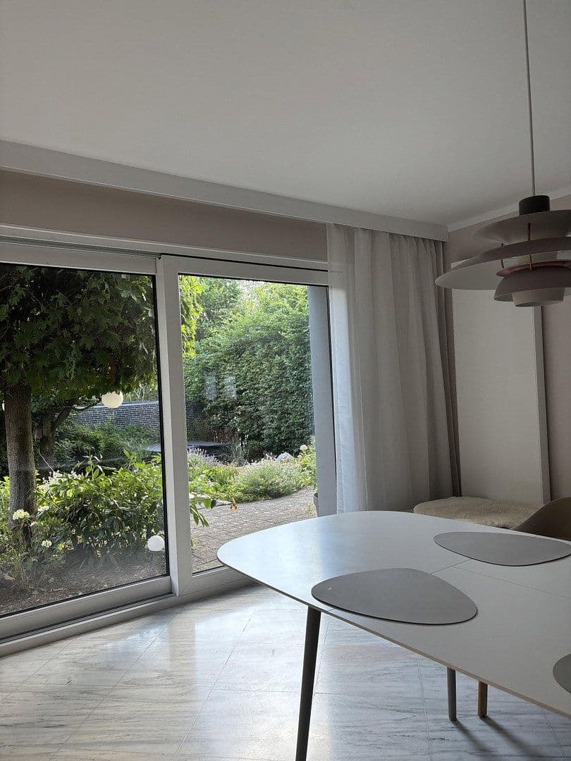Prodej domu 178 m², pozemek 517 m², Hemmingen, Dolní Sasko Prodej domu 178 m², pozemek 517 m², Hemmingen, Dolní Sasko
