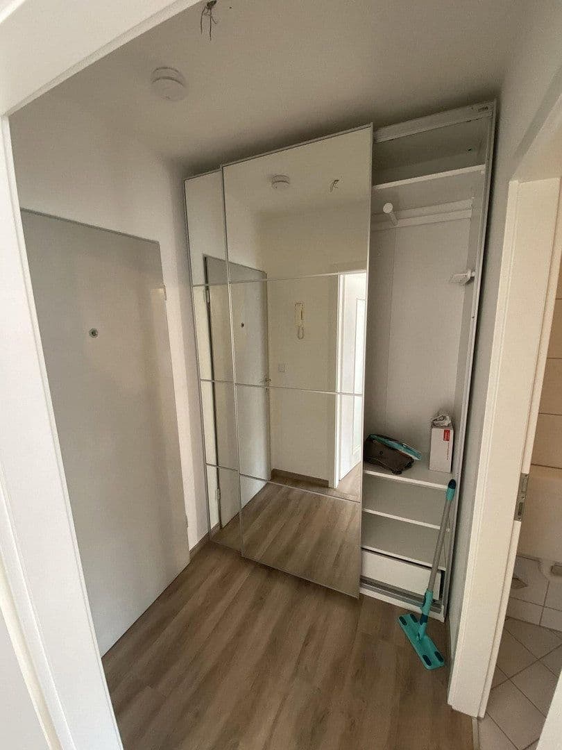 Pronájem bytu 1+1 42 m², Schellingstr. 153 B, München, Bavorsko Pronájem bytu 1+1 42 m², Schellingstr. 153 B, München, Bavorsko