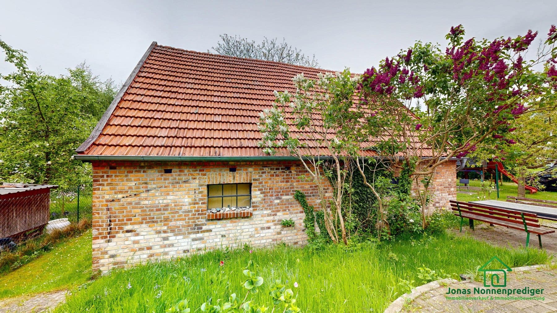 Prodej domu 113 m², pozemek 310 m², Hauptstraße 9 c, Leezen, Mecklenburg-Vorpommern Prodej domu 113 m², pozemek 310 m², Hauptstraße 9 c, Leezen, Mecklenburg-Vorpommern