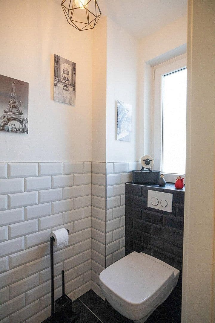 Prodej domu 134 m², pozemek 191 m², Langenfeld (Rheinland), Severní Porýní-Vestfálsko Prodej domu 134 m², pozemek 191 m², Langenfeld (Rheinland), Severní Porýní-Vestfálsko