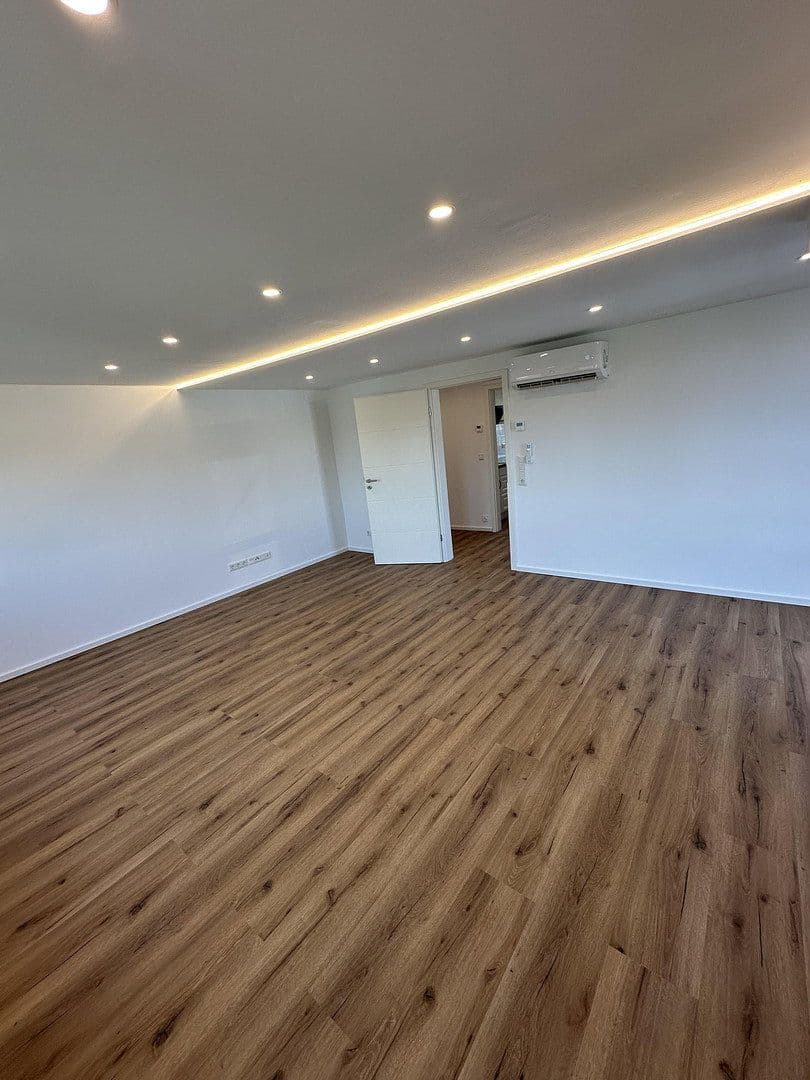 Pronájem bytu 3+1 75 m², Sankt-Peter-Weg 14, Schwerte, Severní Porýní-Vestfálsko Pronájem bytu 3+1 75 m², Sankt-Peter-Weg 14, Schwerte, Severní Porýní-Vestfálsko