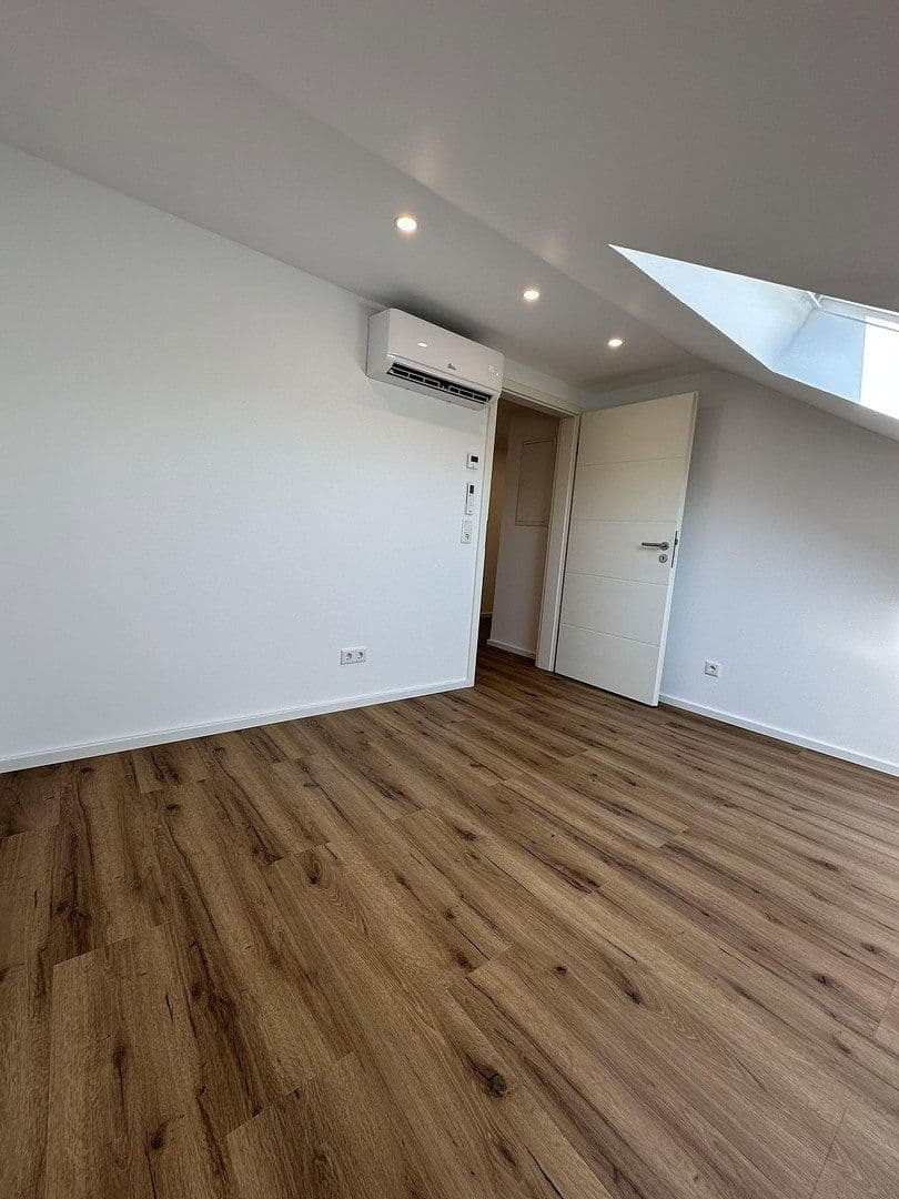 Pronájem bytu 3+1 75 m², Sankt-Peter-Weg 14, Schwerte, Severní Porýní-Vestfálsko Pronájem bytu 3+1 75 m², Sankt-Peter-Weg 14, Schwerte, Severní Porýní-Vestfálsko
