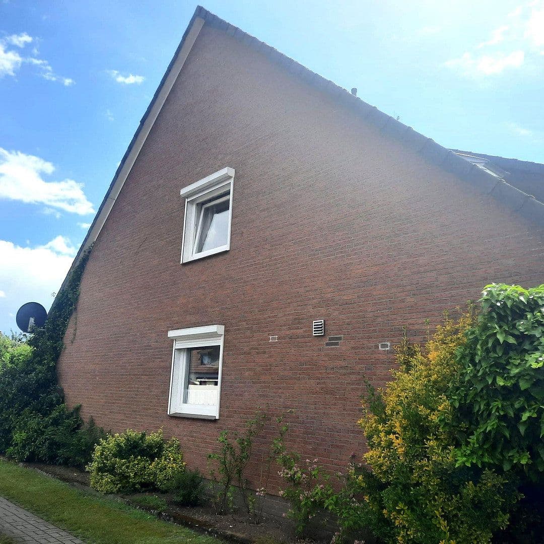 Prodej domu 180 m², pozemek 514 m², Ostpreußenstraße 8, Verden (Aller), Dolní Sasko Prodej domu 180 m², pozemek 514 m², Ostpreußenstraße 8, Verden (Aller), Dolní Sasko