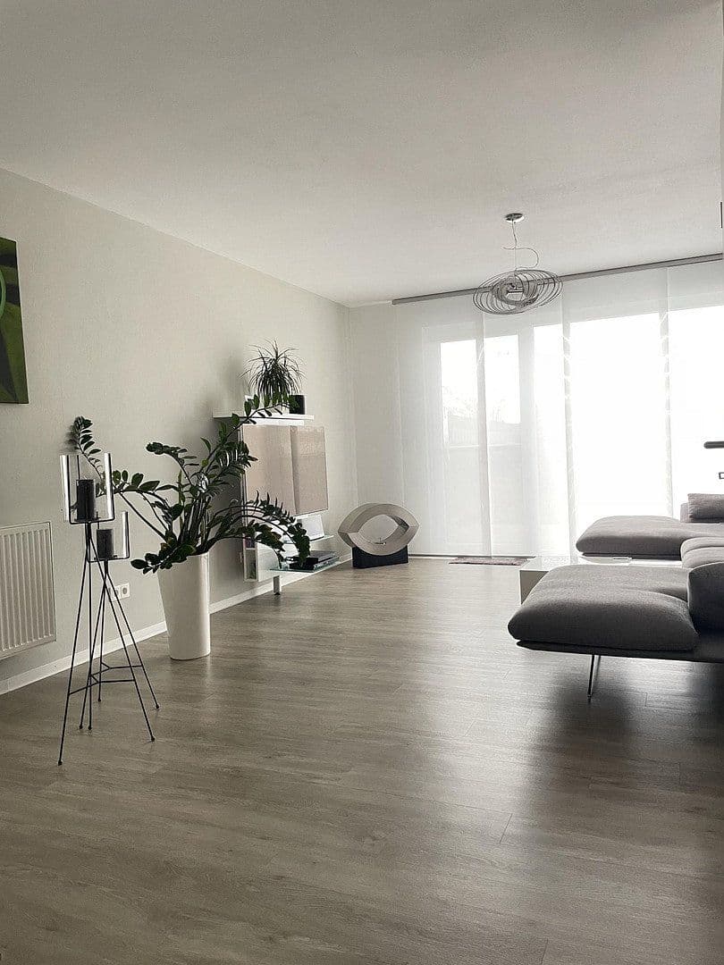 Prodej domu 87 m², pozemek 121 m², Frankenthal, Porýní-Falc Prodej domu 87 m², pozemek 121 m², Frankenthal, Porýní-Falc