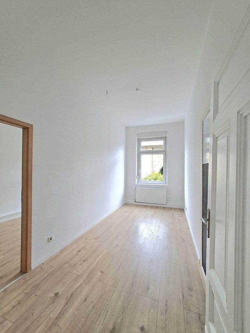 Prodej domu 340 m², pozemek 680 m², Solingen, Severní Porýní-Vestfálsko Prodej domu 340 m², pozemek 680 m², Solingen, Severní Porýní-Vestfálsko