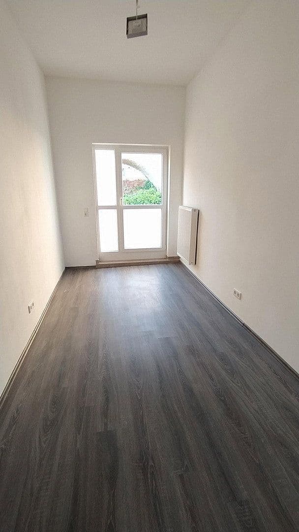 Prodej domu 340 m², pozemek 680 m², Solingen, Severní Porýní-Vestfálsko Prodej domu 340 m², pozemek 680 m², Solingen, Severní Porýní-Vestfálsko
