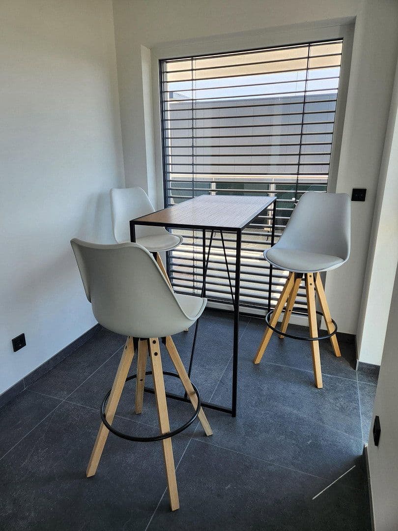 Pronájem kanceláře 750 m², Burgwedel, Dolní Sasko Pronájem kanceláře 750 m², Burgwedel, Dolní Sasko