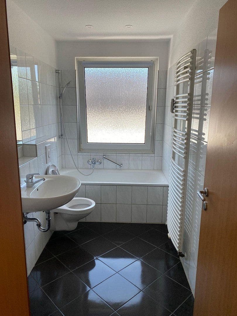 Pronájem bytu 3+1 65 m², Bahnhofstraße 98-100, Datteln, Severní Porýní-Vestfálsko Pronájem bytu 3+1 65 m², Bahnhofstraße 98-100, Datteln, Severní Porýní-Vestfálsko