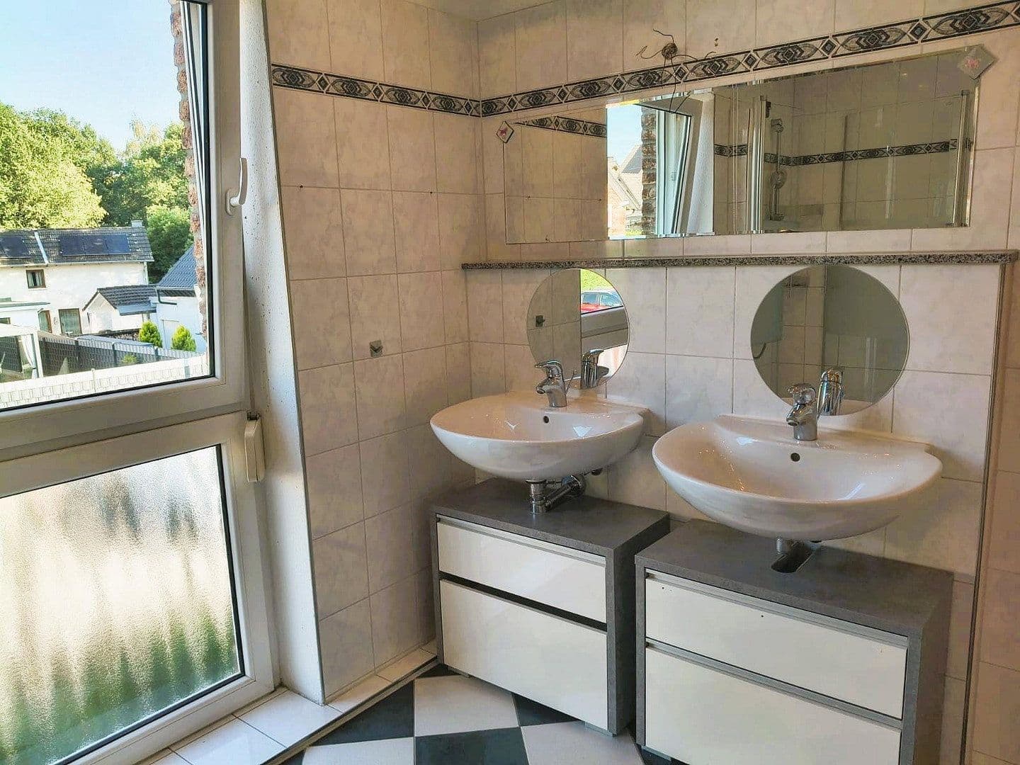 Prodej domu 138 m², pozemek 289 m², Ginsterweg 5, Erkrath, Severní Porýní-Vestfálsko Prodej domu 138 m², pozemek 289 m², Ginsterweg 5, Erkrath, Severní Porýní-Vestfálsko