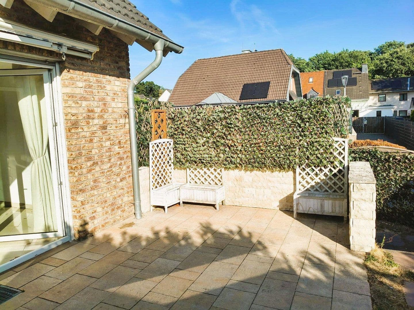 Prodej domu 138 m², pozemek 289 m², Ginsterweg 5, Erkrath, Severní Porýní-Vestfálsko Prodej domu 138 m², pozemek 289 m², Ginsterweg 5, Erkrath, Severní Porýní-Vestfálsko