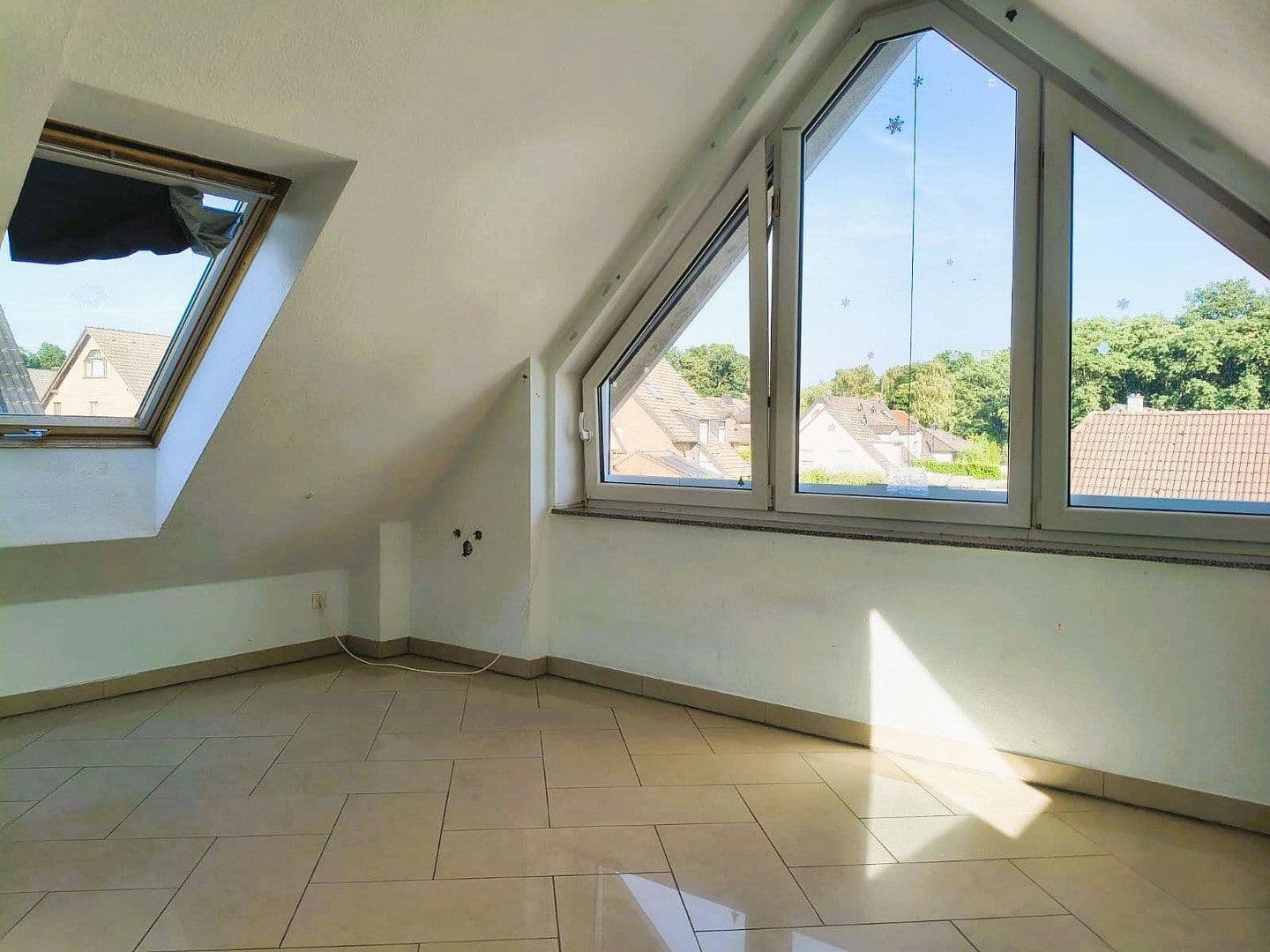 Prodej domu 138 m², pozemek 289 m², Ginsterweg 5, Erkrath, Severní Porýní-Vestfálsko Prodej domu 138 m², pozemek 289 m², Ginsterweg 5, Erkrath, Severní Porýní-Vestfálsko