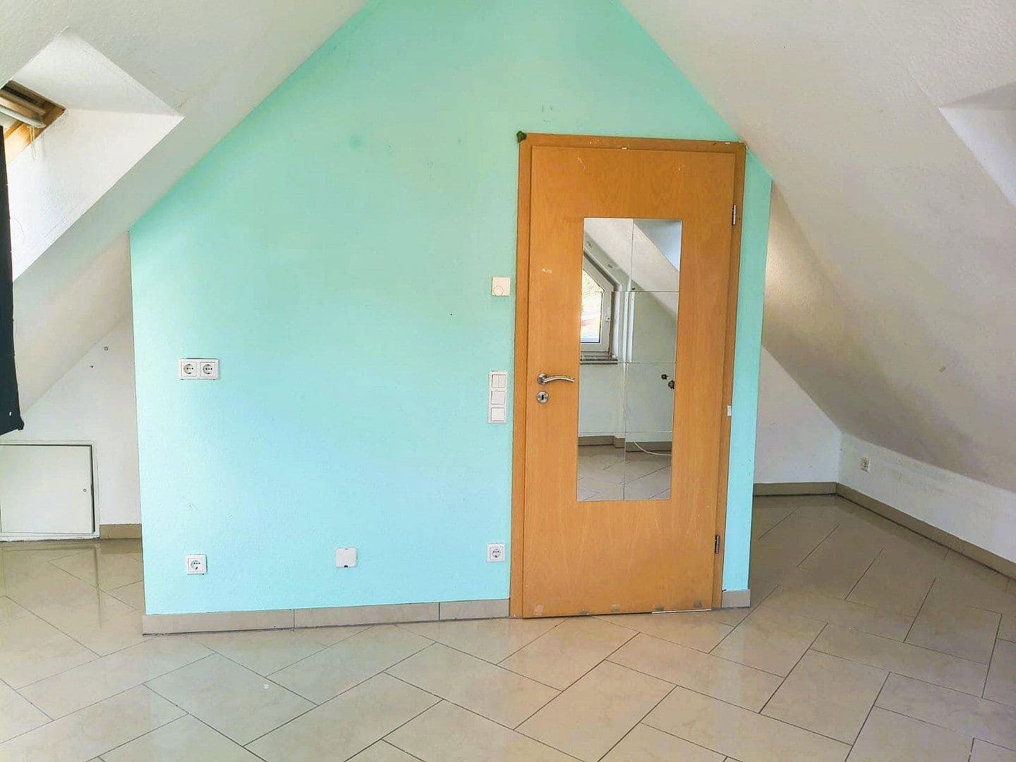 Prodej domu 138 m², pozemek 289 m², Ginsterweg 5, Erkrath, Severní Porýní-Vestfálsko Prodej domu 138 m², pozemek 289 m², Ginsterweg 5, Erkrath, Severní Porýní-Vestfálsko