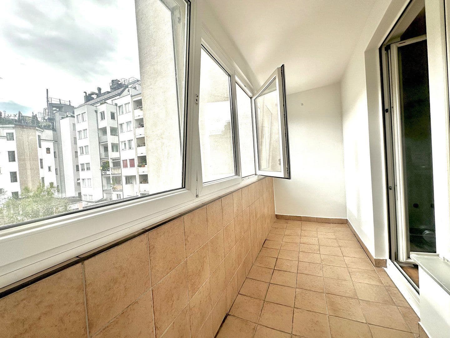 Pronájem bytu 3+1 67 m², Grubergasse 5, Wien, Wien Pronájem bytu 3+1 67 m², Grubergasse 5, Wien, Wien