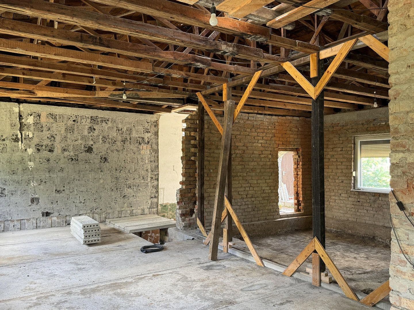 Prodej domu 80 m², pozemek 1.020 m², Leipzig, Sasko Prodej domu 80 m², pozemek 1.020 m², Leipzig, Sasko