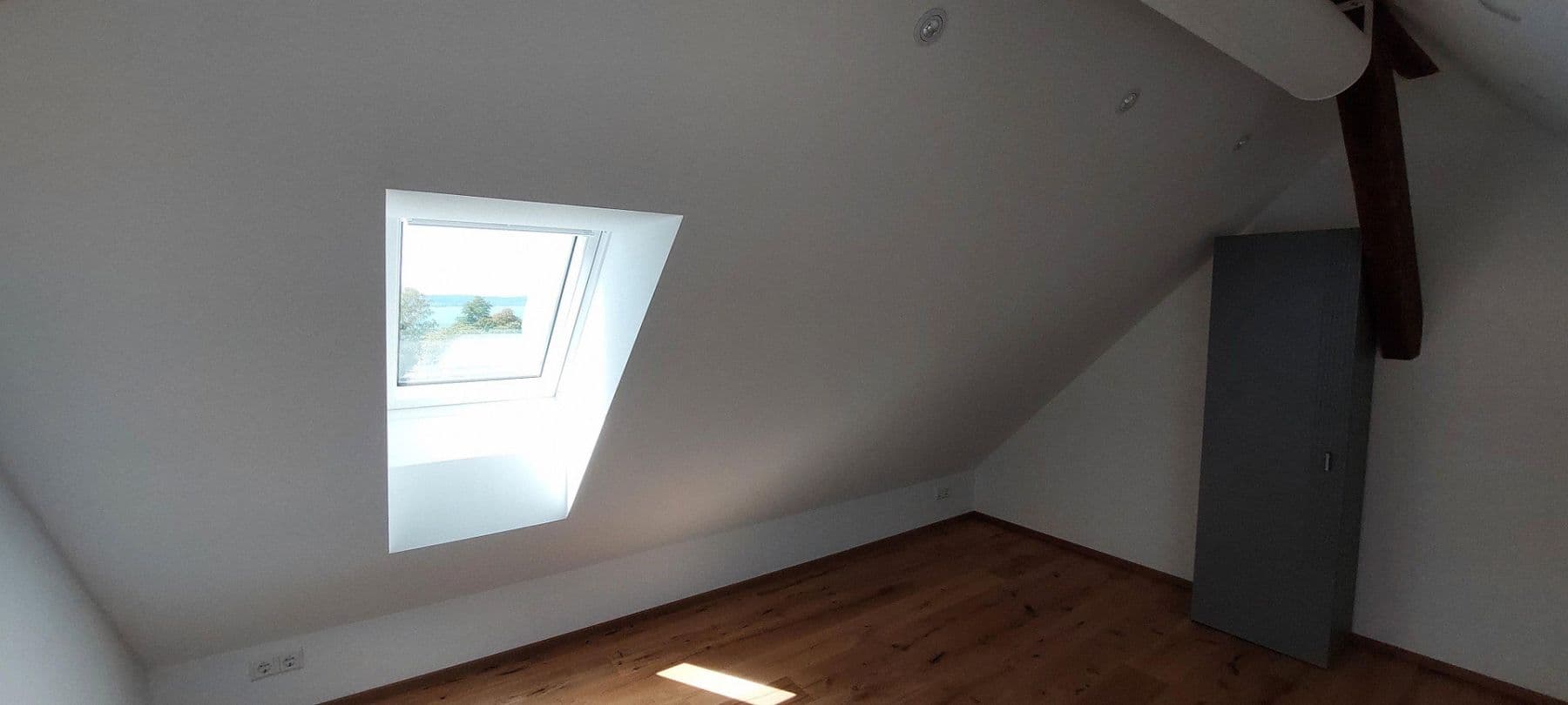 Pronájem bytu 3+1 60 m², Winzergasse 20, Meersburg, Bádensko-Württembersko Pronájem bytu 3+1 60 m², Winzergasse 20, Meersburg, Bádensko-Württembersko