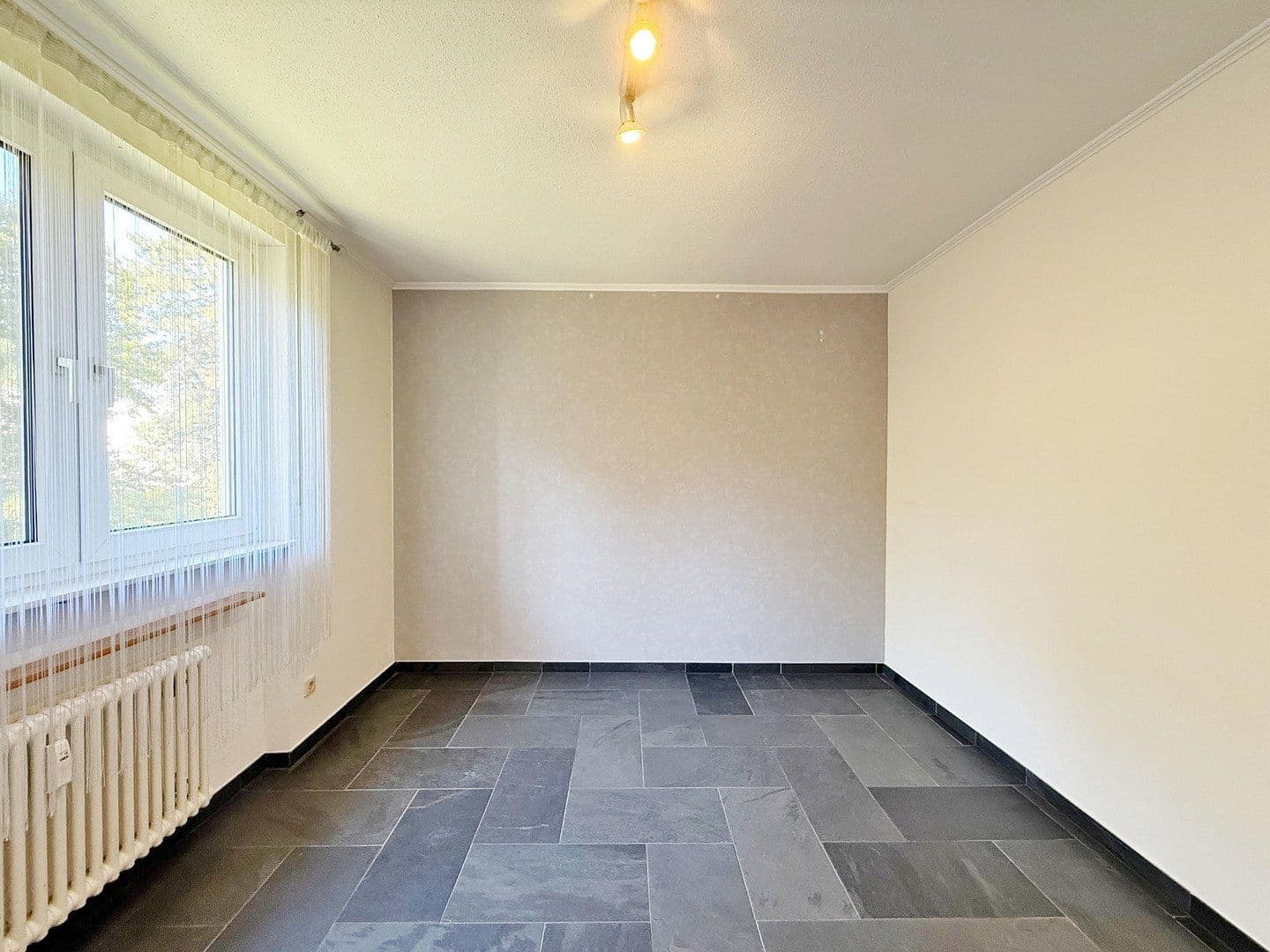 Prodej bytu 3+1 82 m², Viernheim, Hessen Prodej bytu 3+1 82 m², Viernheim, Hessen