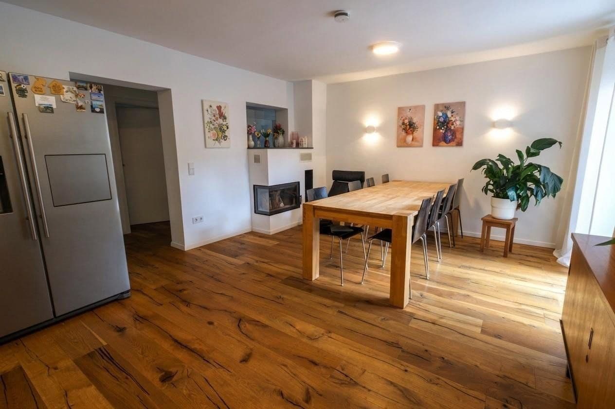 Pronájem bytu 2+kk 96 m², Stuttgart-Weilimdorf, Bádensko-Württembersko Pronájem bytu 2+kk 96 m², Stuttgart-Weilimdorf, Bádensko-Württembersko