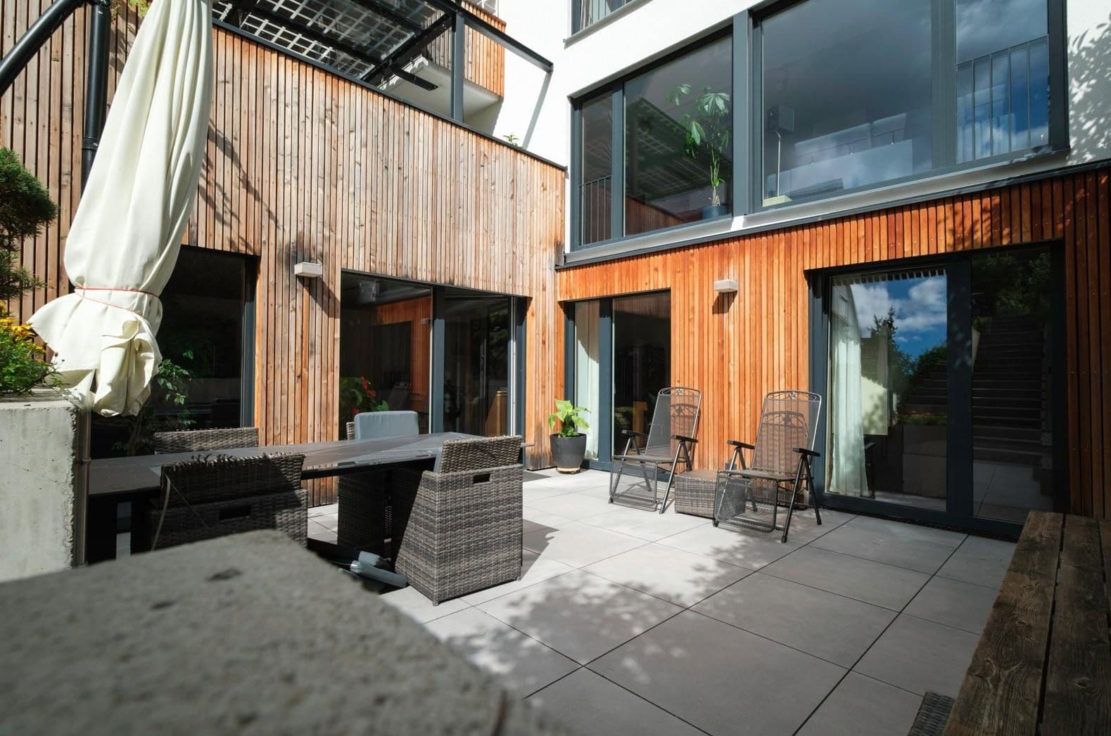 Pronájem bytu 2+kk 96 m², Stuttgart-Weilimdorf, Bádensko-Württembersko Pronájem bytu 2+kk 96 m², Stuttgart-Weilimdorf, Bádensko-Württembersko