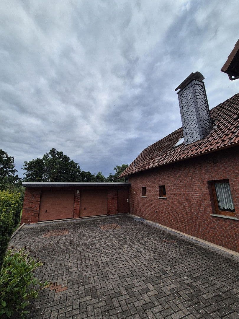Prodej domu 193 m², pozemek 1.167 m², Bückeburg, Dolní Sasko Prodej domu 193 m², pozemek 1.167 m², Bückeburg, Dolní Sasko