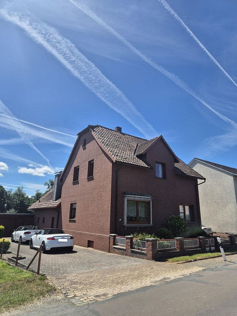 Prodej domu 193 m², pozemek 1.167 m², Bückeburg, Dolní Sasko Prodej domu 193 m², pozemek 1.167 m², Bückeburg, Dolní Sasko