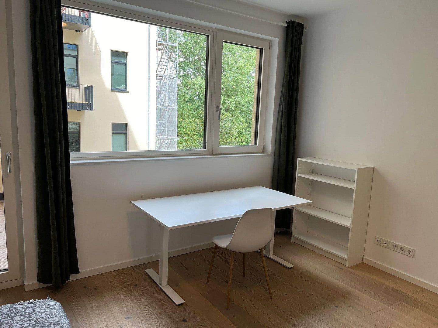 Pronájem bytu 2+1 82 m², Fromet-und-Moses-Mendelsohn-Platz 2, Berlin, Berlín Pronájem bytu 2+1 82 m², Fromet-und-Moses-Mendelsohn-Platz 2, Berlin, Berlín