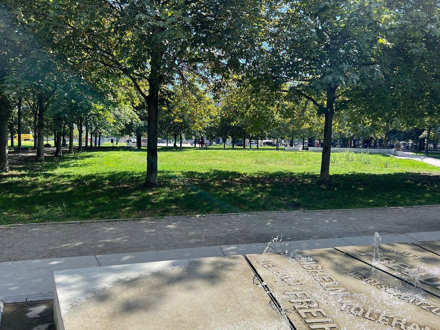 Pronájem bytu 2+1 82 m², Fromet-und-Moses-Mendelsohn-Platz 2, Berlin, Berlín Pronájem bytu 2+1 82 m², Fromet-und-Moses-Mendelsohn-Platz 2, Berlin, Berlín