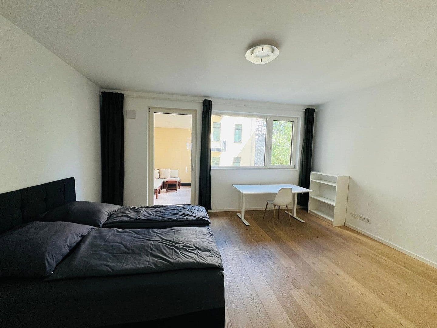 Pronájem bytu 2+1 82 m², Fromet-und-Moses-Mendelsohn-Platz 2, Berlin, Berlín Pronájem bytu 2+1 82 m², Fromet-und-Moses-Mendelsohn-Platz 2, Berlin, Berlín