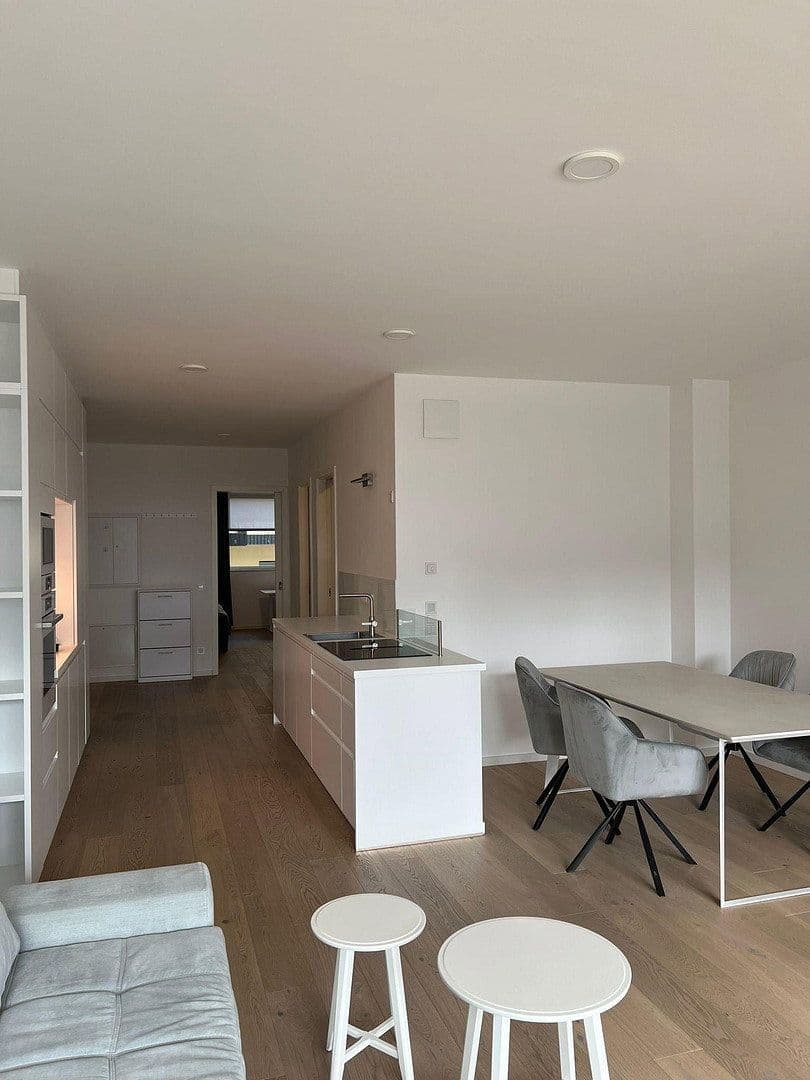 Pronájem bytu 2+1 82 m², Fromet-und-Moses-Mendelsohn-Platz 2, Berlin, Berlín Pronájem bytu 2+1 82 m², Fromet-und-Moses-Mendelsohn-Platz 2, Berlin, Berlín