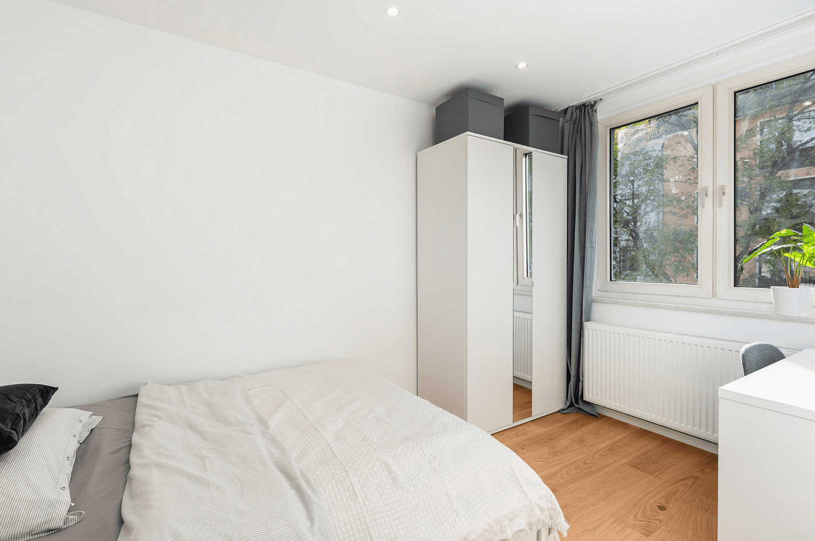 Prodej bytu 2+1 35 m², Köln, Severní Porýní-Vestfálsko Prodej bytu 2+1 35 m², Köln, Severní Porýní-Vestfálsko