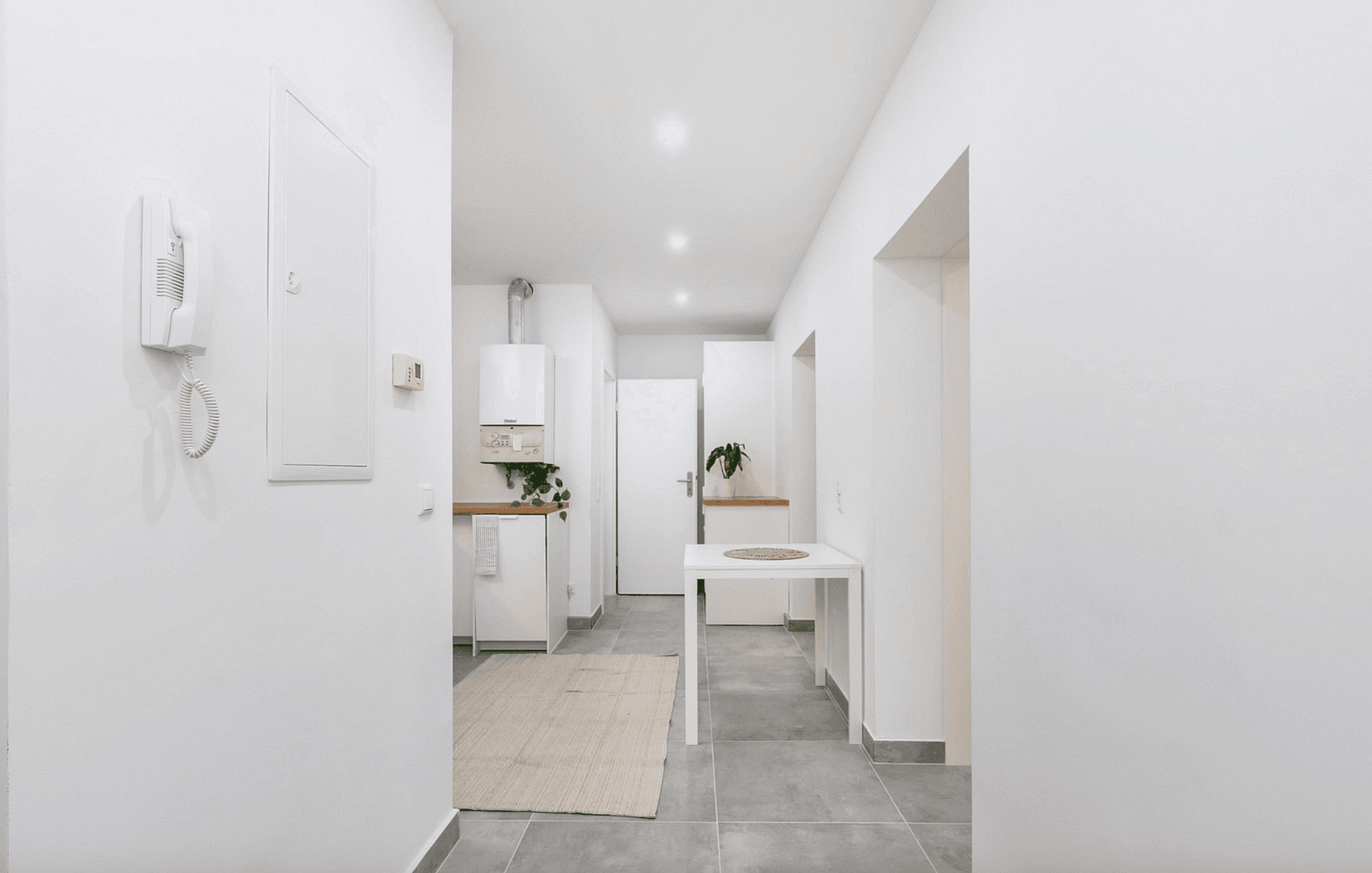 Prodej bytu 2+1 35 m², Köln, Severní Porýní-Vestfálsko Prodej bytu 2+1 35 m², Köln, Severní Porýní-Vestfálsko