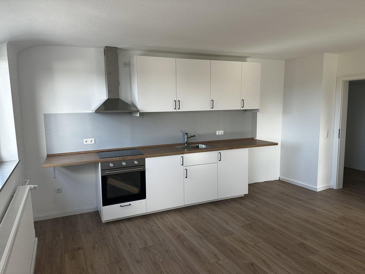 Pronájem bytu 3+1 63 m², Fröbelstraße 16, Bremen, Bremen Pronájem bytu 3+1 63 m², Fröbelstraße 16, Bremen, Bremen
