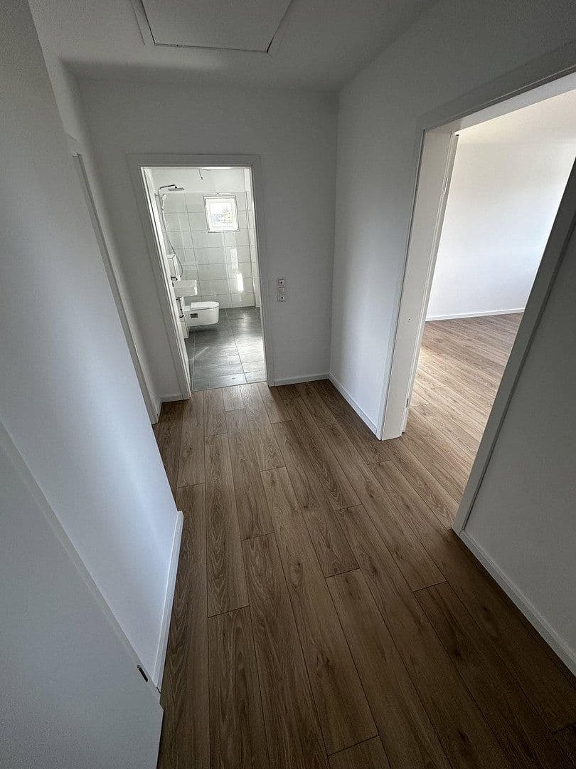 Pronájem bytu 3+1 63 m², Fröbelstraße 16, Bremen, Bremen Pronájem bytu 3+1 63 m², Fröbelstraße 16, Bremen, Bremen