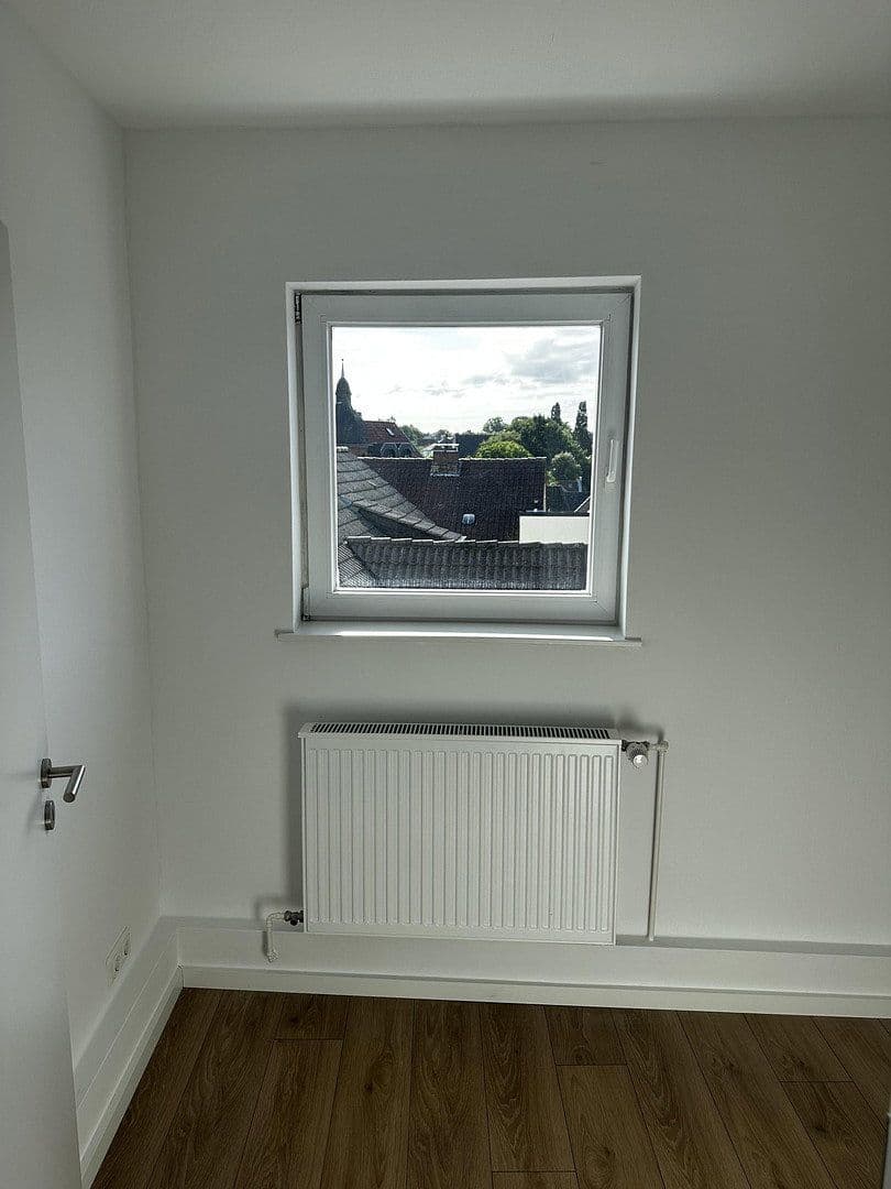 Pronájem bytu 3+1 63 m², Fröbelstraße 16, Bremen, Bremen Pronájem bytu 3+1 63 m², Fröbelstraße 16, Bremen, Bremen