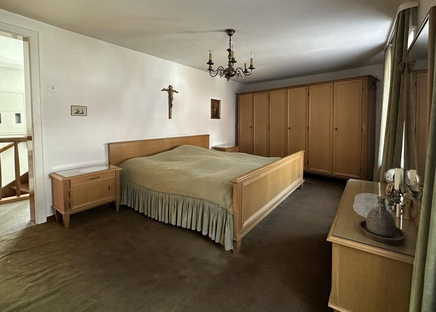 Prodej domu 160 m², pozemek 1.456 m², Schulstraße 1-3, Baesweiler, Severní Porýní-Vestfálsko Prodej domu 160 m², pozemek 1.456 m², Schulstraße 1-3, Baesweiler, Severní Porýní-Vestfálsko