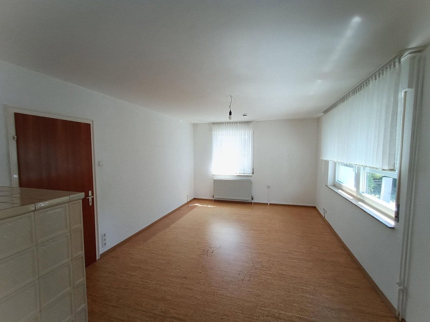 Prodej domu 119 m², pozemek 514 m², Stadtseestraße 56, Weinsberg, Bádensko-Württembersko Prodej domu 119 m², pozemek 514 m², Stadtseestraße 56, Weinsberg, Bádensko-Württembersko