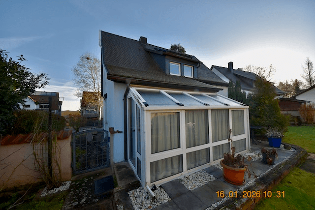 Prodej domu 119 m², pozemek 514 m², Stadtseestraße 56, Weinsberg, Bádensko-Württembersko Prodej domu 119 m², pozemek 514 m², Stadtseestraße 56, Weinsberg, Bádensko-Württembersko