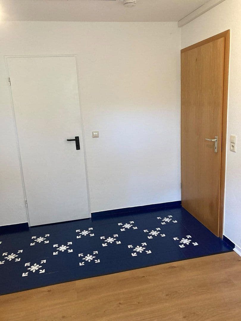 Pronájem bytu 3+kk 78 m², Reutlingen, Bádensko-Württembersko Pronájem bytu 3+kk 78 m², Reutlingen, Bádensko-Württembersko