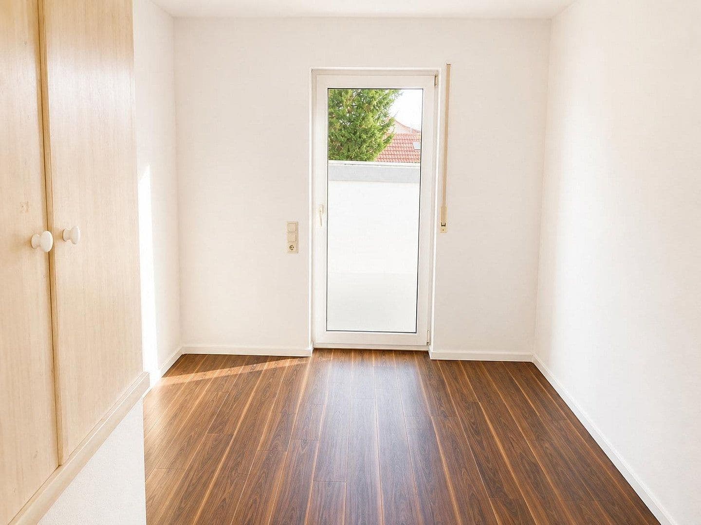 Pronájem bytu 3+kk 78 m², Reutlingen, Bádensko-Württembersko Pronájem bytu 3+kk 78 m², Reutlingen, Bádensko-Württembersko