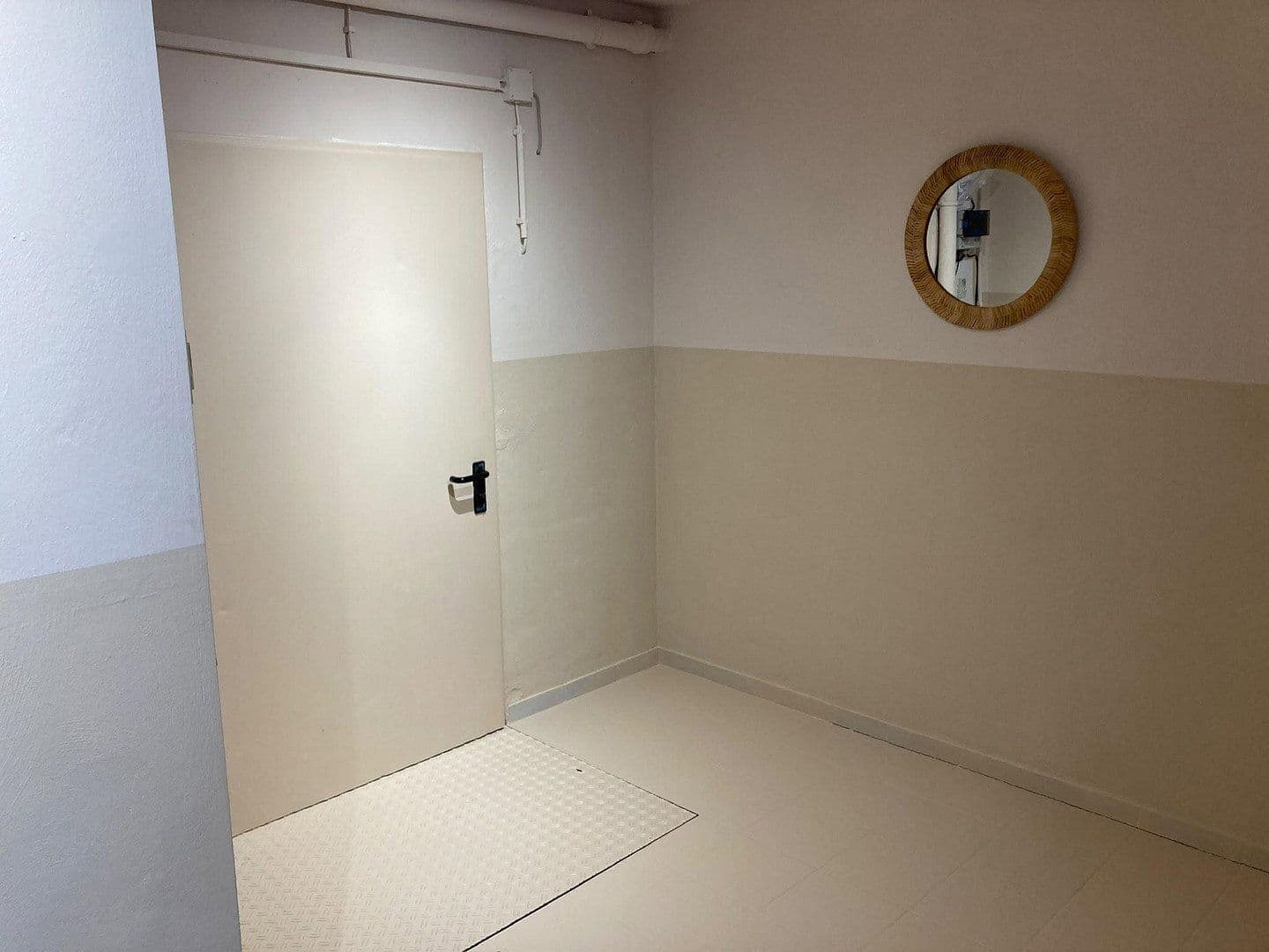 Pronájem bytu 3+kk 78 m², Reutlingen, Bádensko-Württembersko Pronájem bytu 3+kk 78 m², Reutlingen, Bádensko-Württembersko