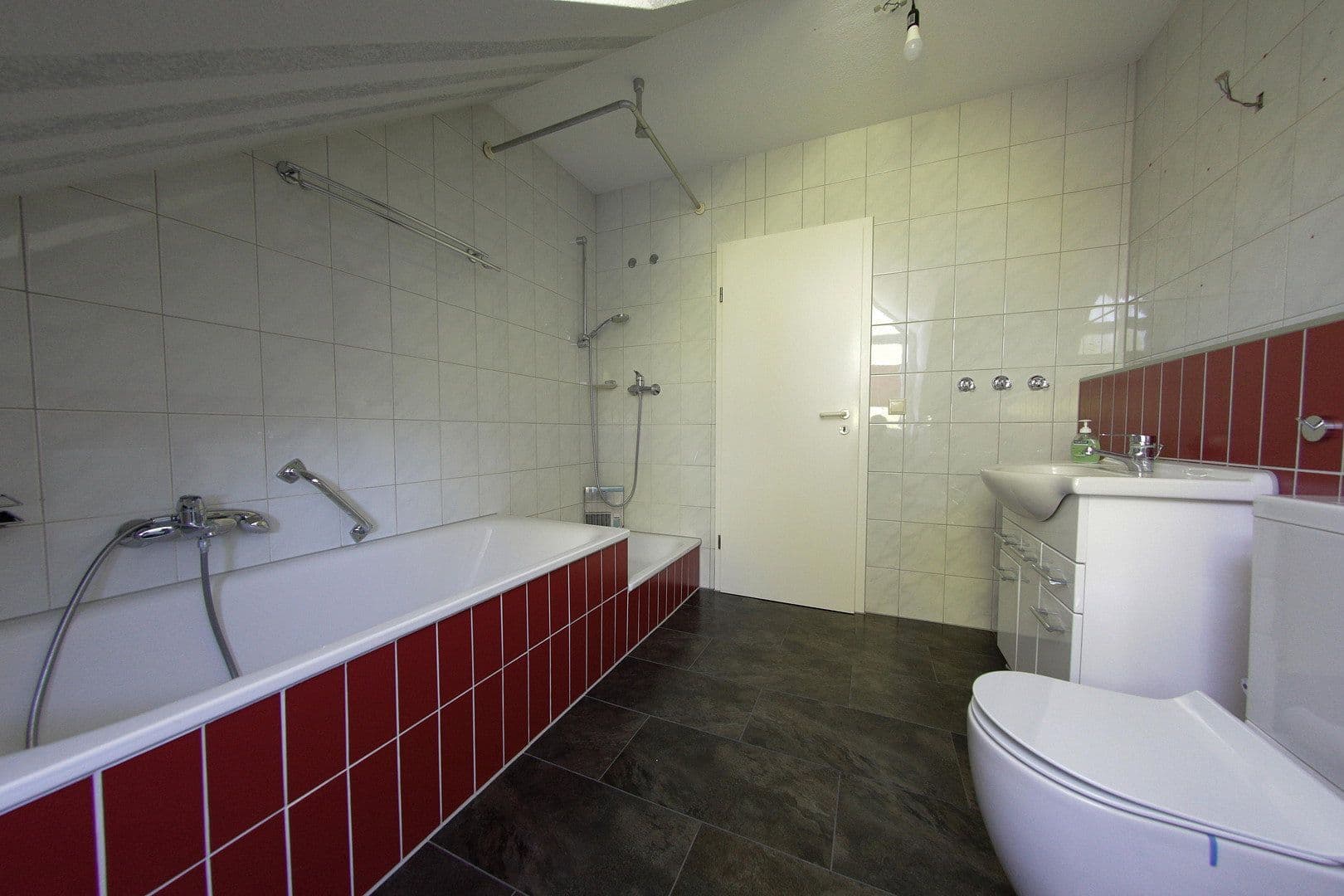 Prodej bytu 4+1 94 m², Wendelsheim, Porýní-Falc Prodej bytu 4+1 94 m², Wendelsheim, Porýní-Falc