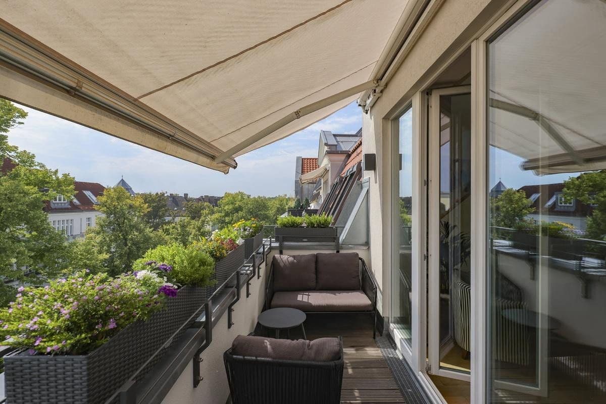 Prodej bytu 4+1 159 m², Berlin, Berlín Prodej bytu 4+1 159 m², Berlin, Berlín