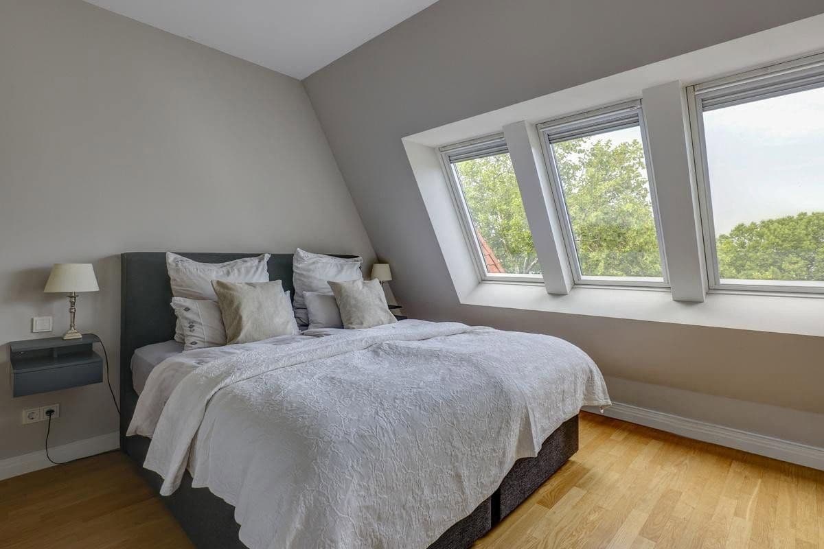 Prodej bytu 4+1 159 m², Berlin, Berlín Prodej bytu 4+1 159 m², Berlin, Berlín