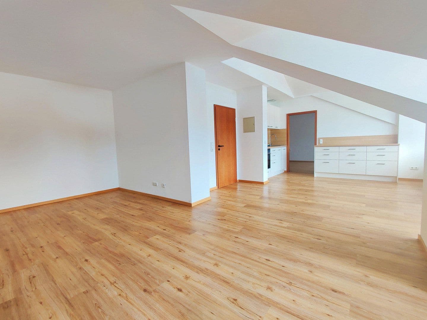 Prodej bytu 2+1 69 m², Grafing bei München, Bavorsko Prodej bytu 2+1 69 m², Grafing bei München, Bavorsko