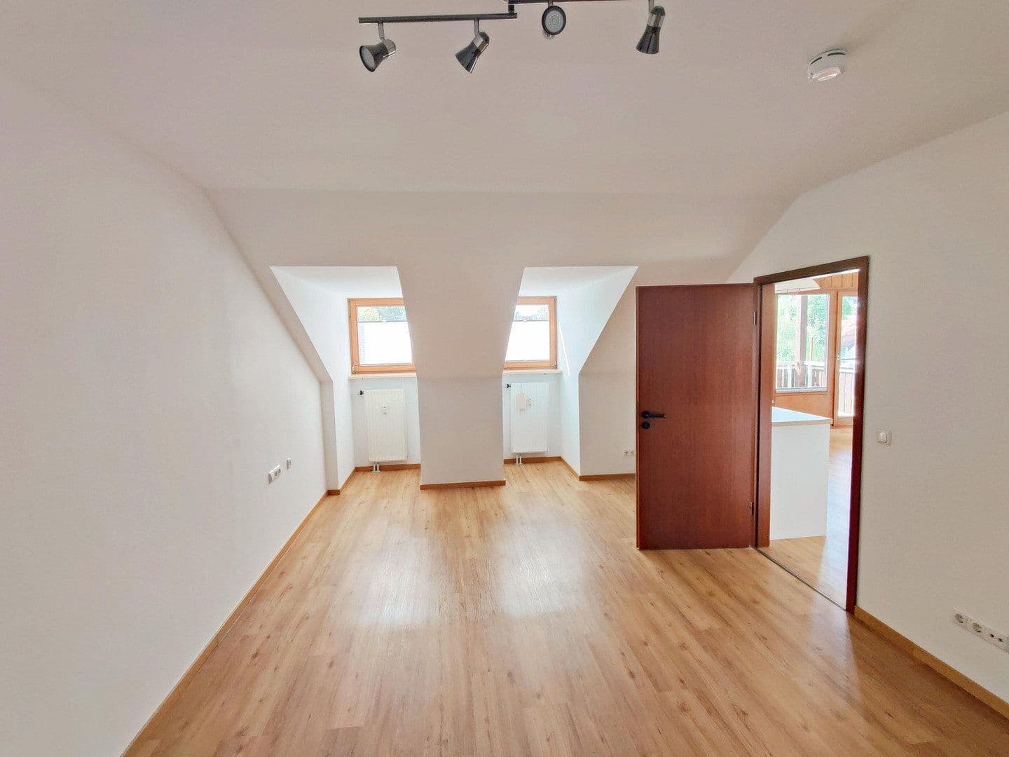 Prodej bytu 2+1 69 m², Grafing bei München, Bavorsko Prodej bytu 2+1 69 m², Grafing bei München, Bavorsko