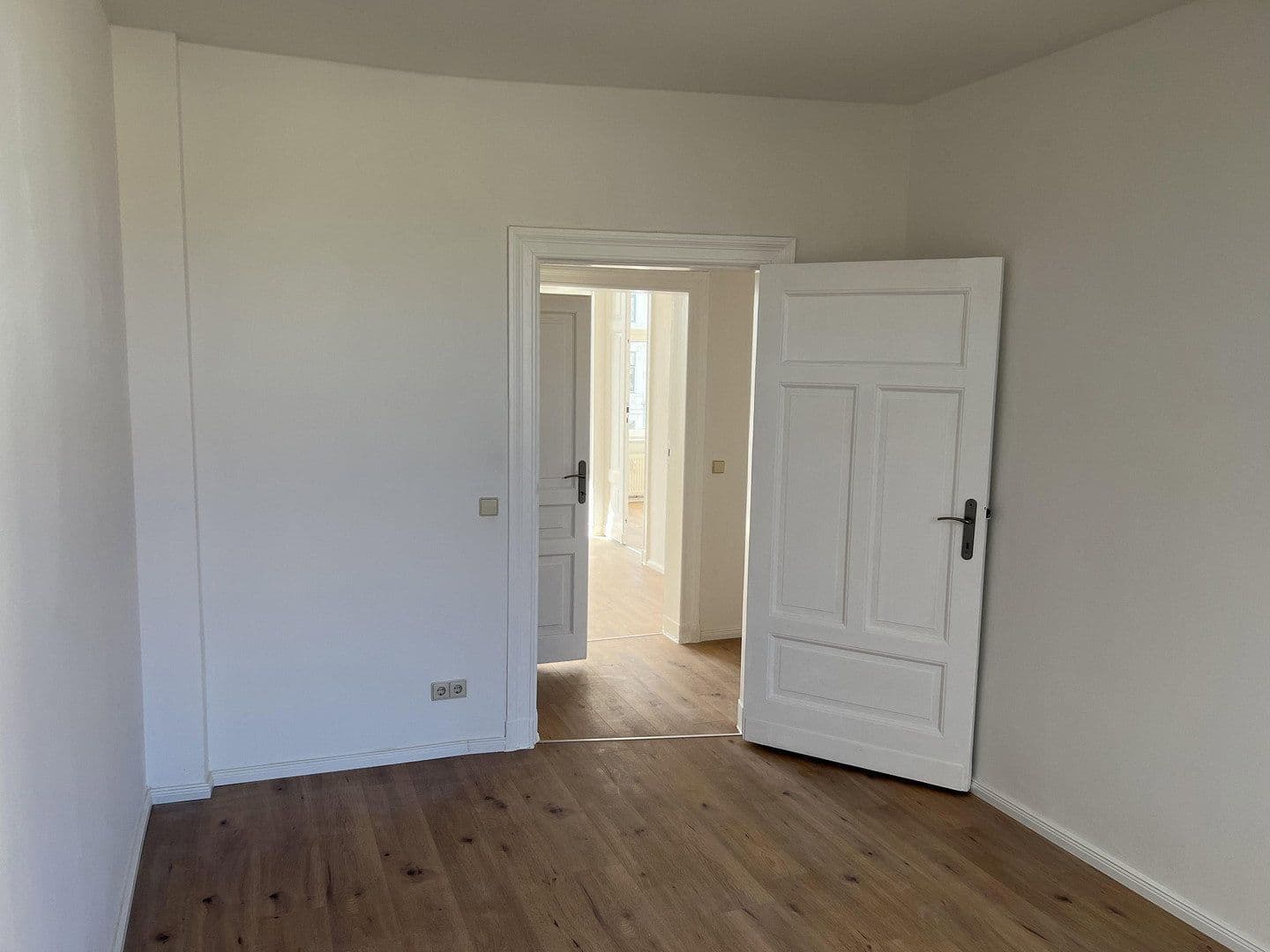 Pronájem bytu 3+1 92 m², Magdeburg, Sasko-Anhaltsko Pronájem bytu 3+1 92 m², Magdeburg, Sasko-Anhaltsko